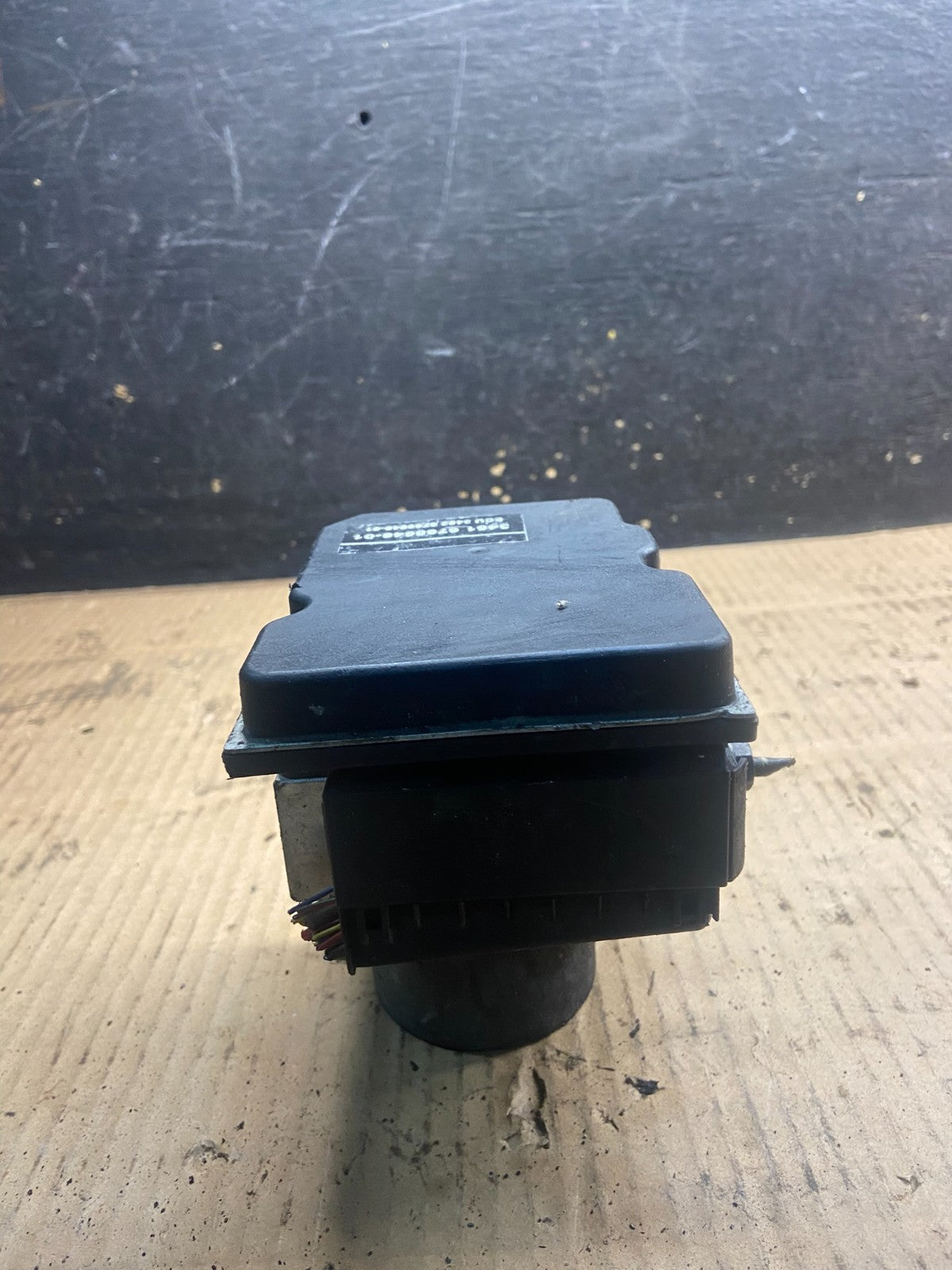 2004 to 2005 BMW 525i ABS Anti-Lock Brake Pump 6758743 Y4295 DG2