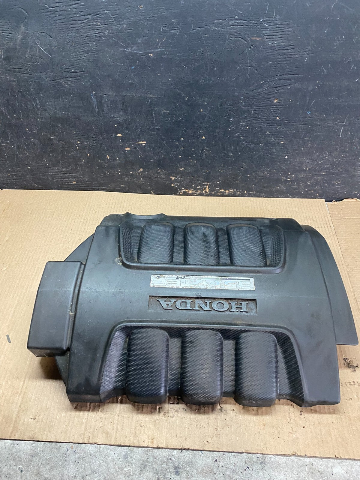 2005 to 2007 Honda Odyssey Black Engine Cover 3.5L No # q3122 DG1