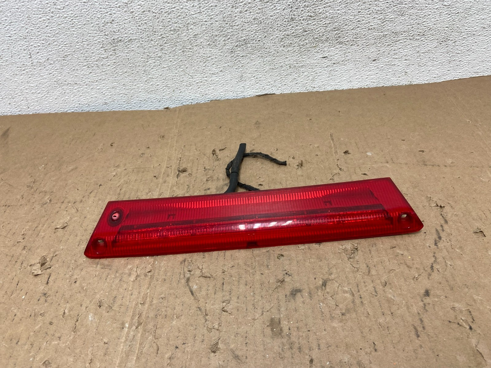 2012 to 2017 Ford Focus SE Trunk Lid Hatch 3rd Brake Light ad8166 DG0