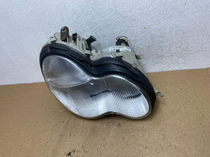 2001 - 2004 Mercedes-Benz C Class Halogen Right Passenger Headlight AF9819 DW1