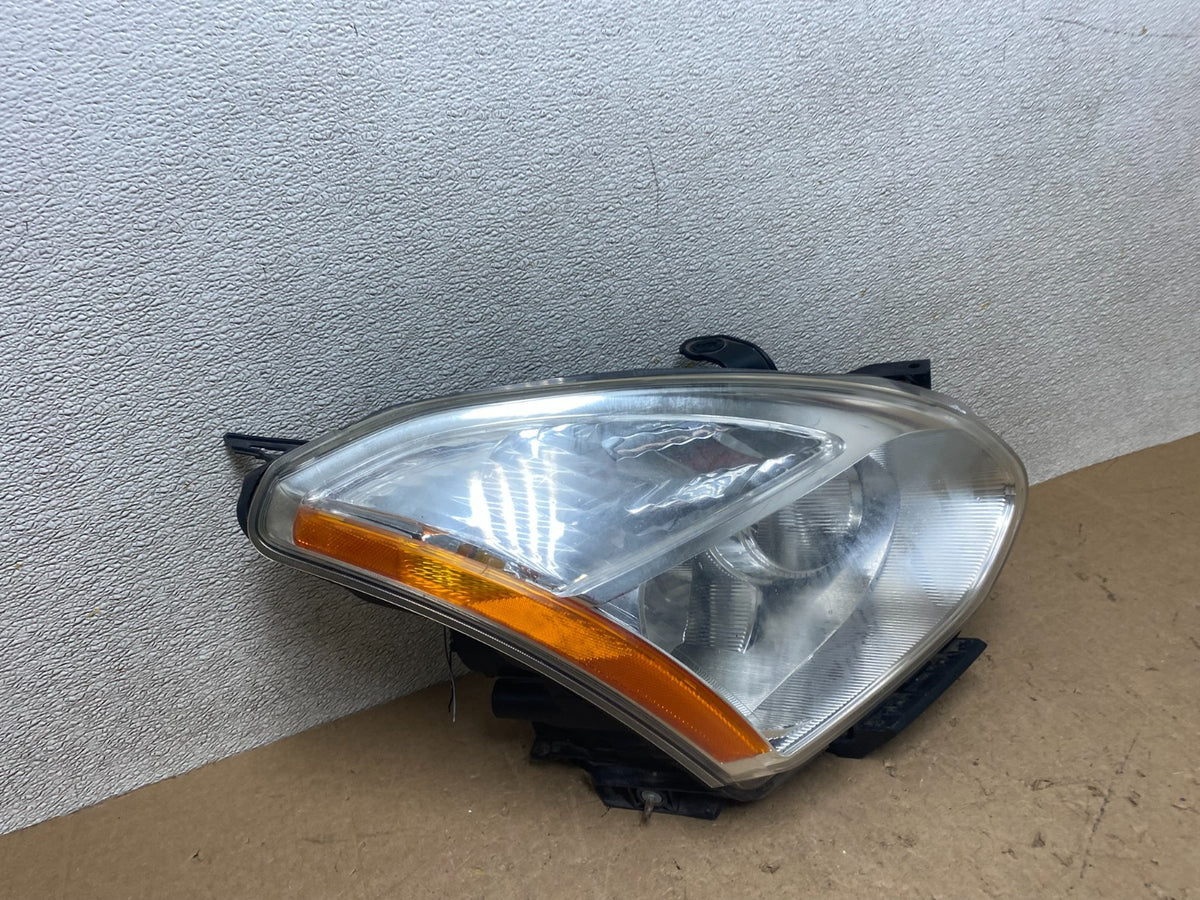 2009-2013 Nissan Rogue Right Passenger Xenon HID Headlight W9073 DW2
