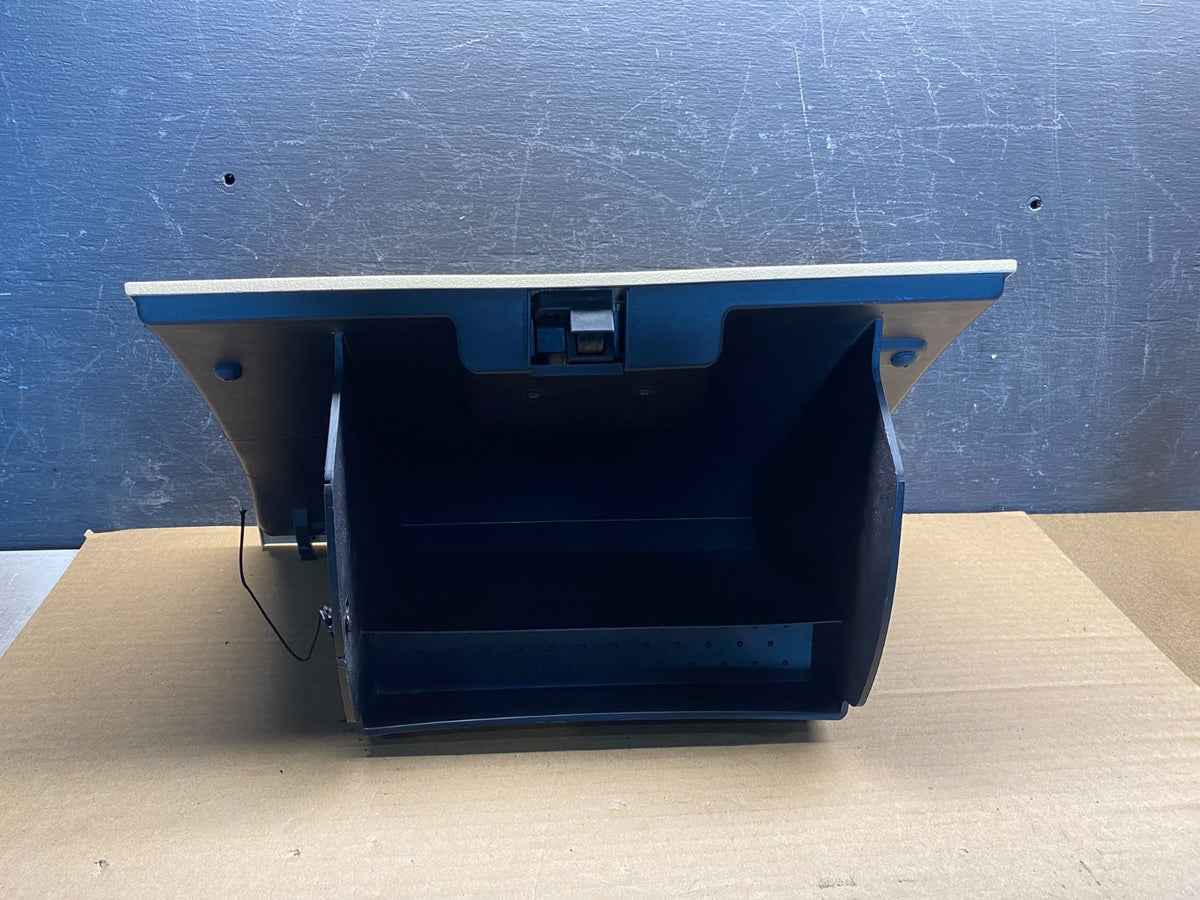 2007 to 2010 Lincoln MKX Dash Glove Box Storage Compartment AI0032 DW3