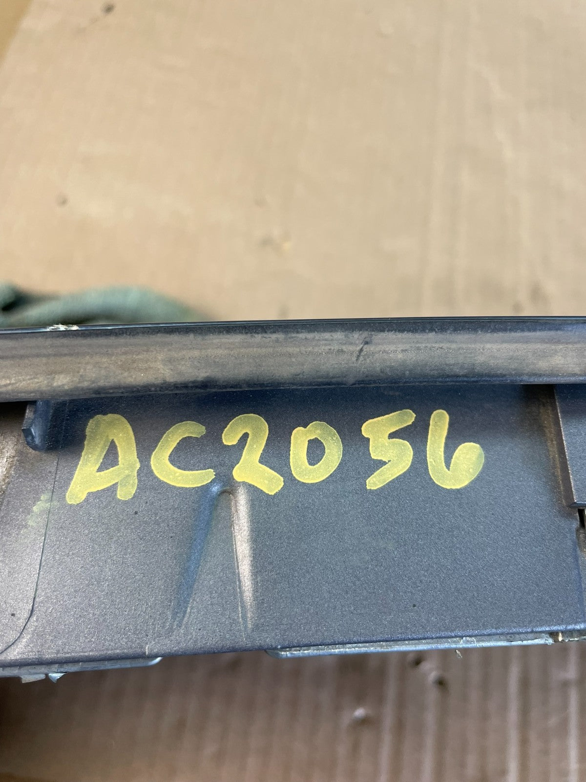 2003 to 2013 Volvo XC90 Front Upper Grill Grille Oem AC2056 DG7