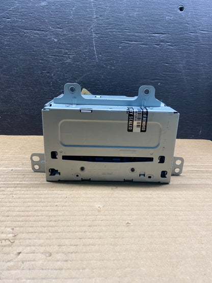 2011 to 2012 Chevrolet Equinox Cruze Radio Cd Receiver 22870782 AE4526 DG0