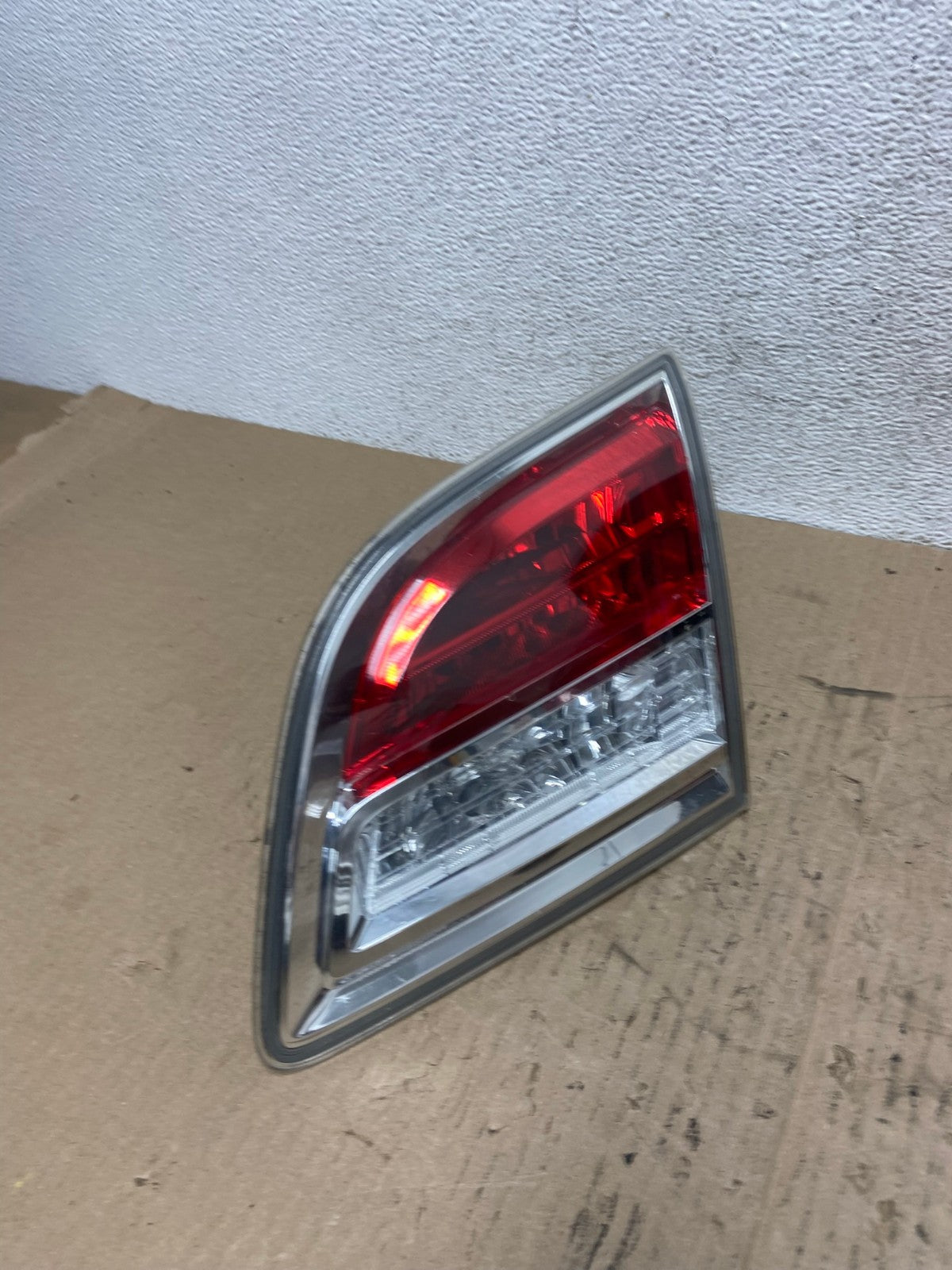 2007 2008 2009 Mazda Cx-9 Right Passenger Rh Side Inner Tail Light AF5980 LK2