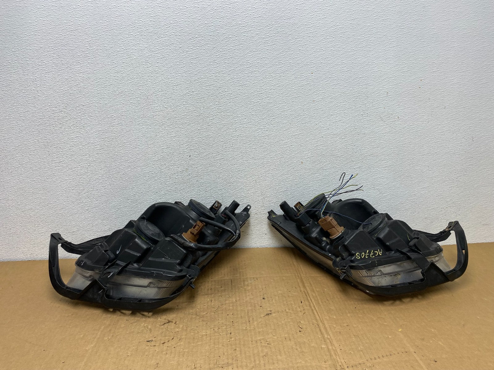 2006 2007 2008 2009 Ford Fusion Headlights Left+Right Side AC7708 DW9