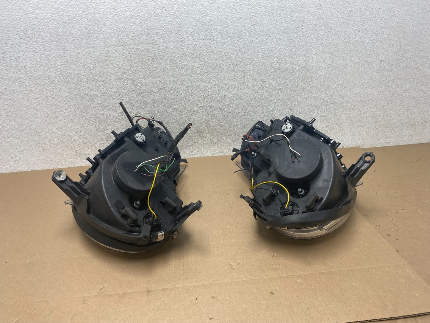 2007 2008 2009 Mercedes E Class Left+Right Halogen Headlights AG5716 DW11