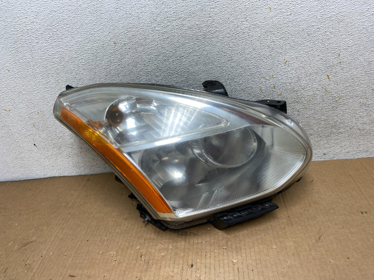 2009-2013 Nissan Rogue Right Passenger Xenon HID Headlight AI8752 DW0