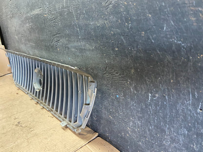 2004 to 2007 Ford Freestar Front Grill Grille 3F23-17K945 OEM Q5943 DG9