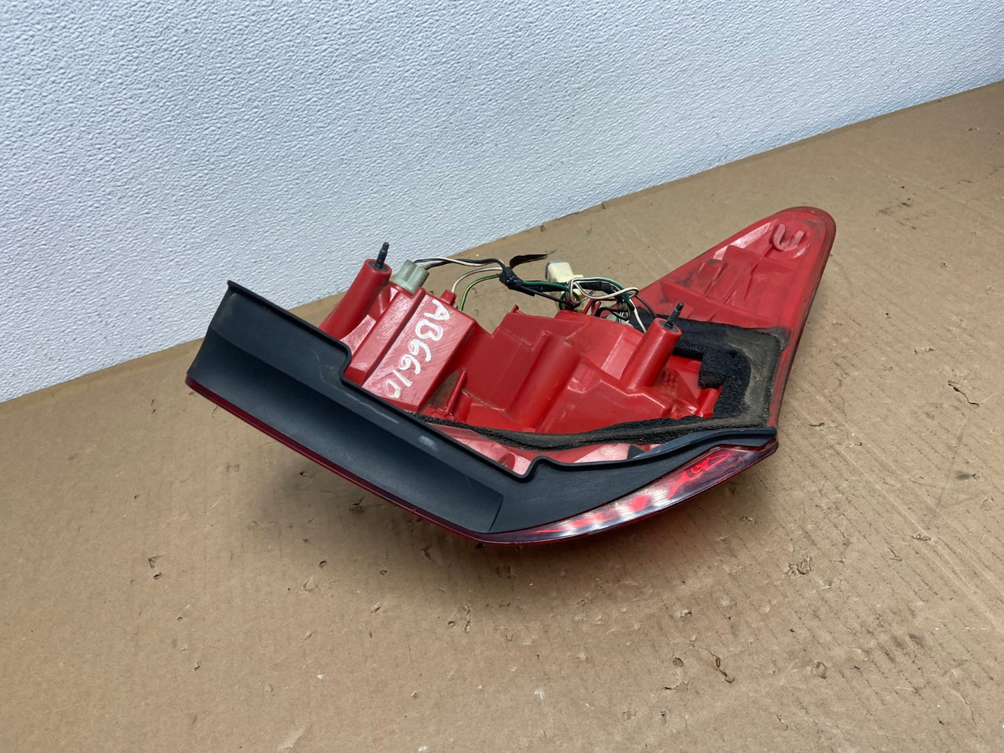 2006 2007 2008 Toyota Rav4 Right Passenger RH Side Tail Light OEM AB6610 LK3