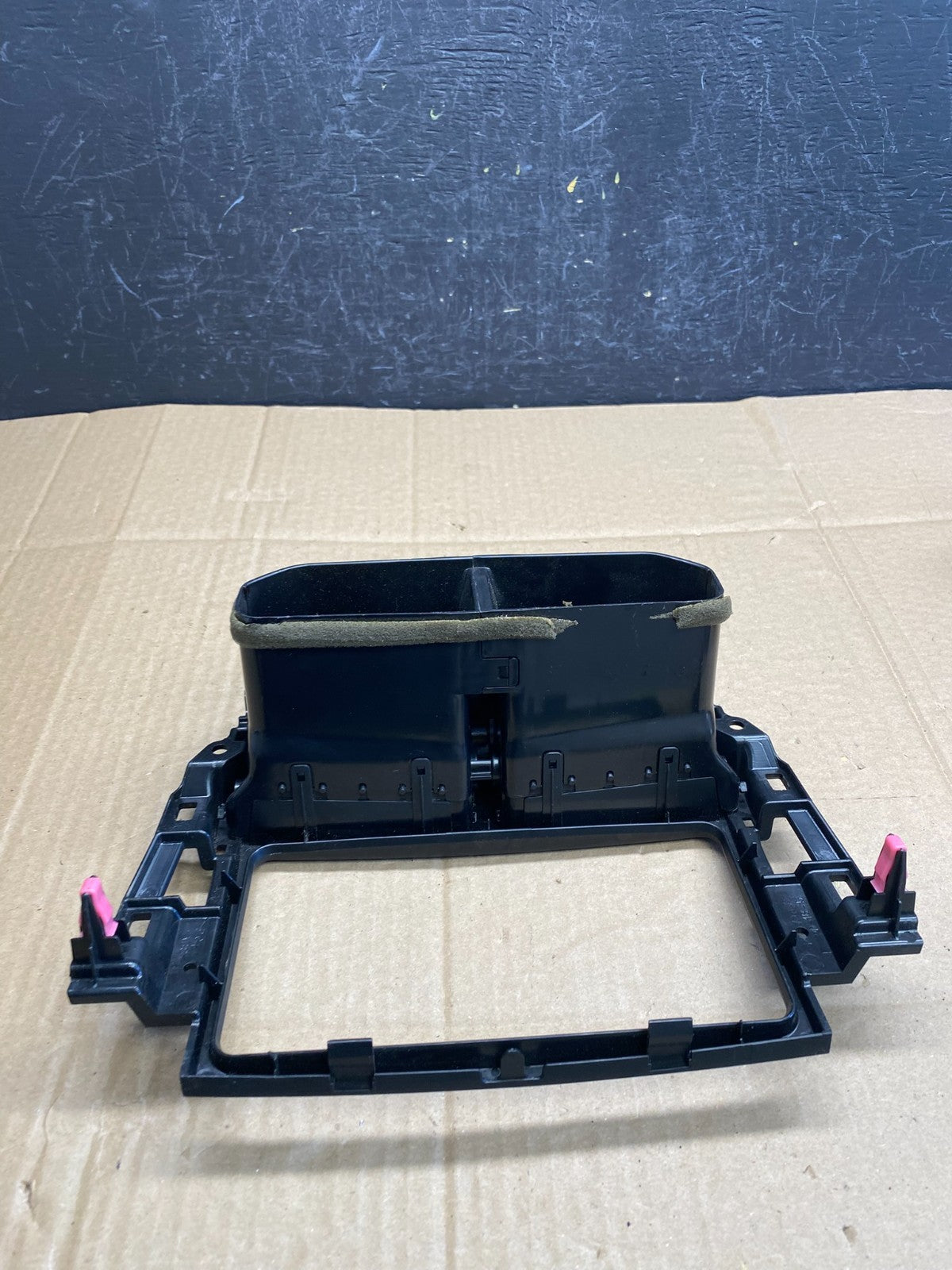 2004 to 2005 Toyota Rav4 Center Console Dash Radio Bezel Air Vent Trim AC9336 DG4