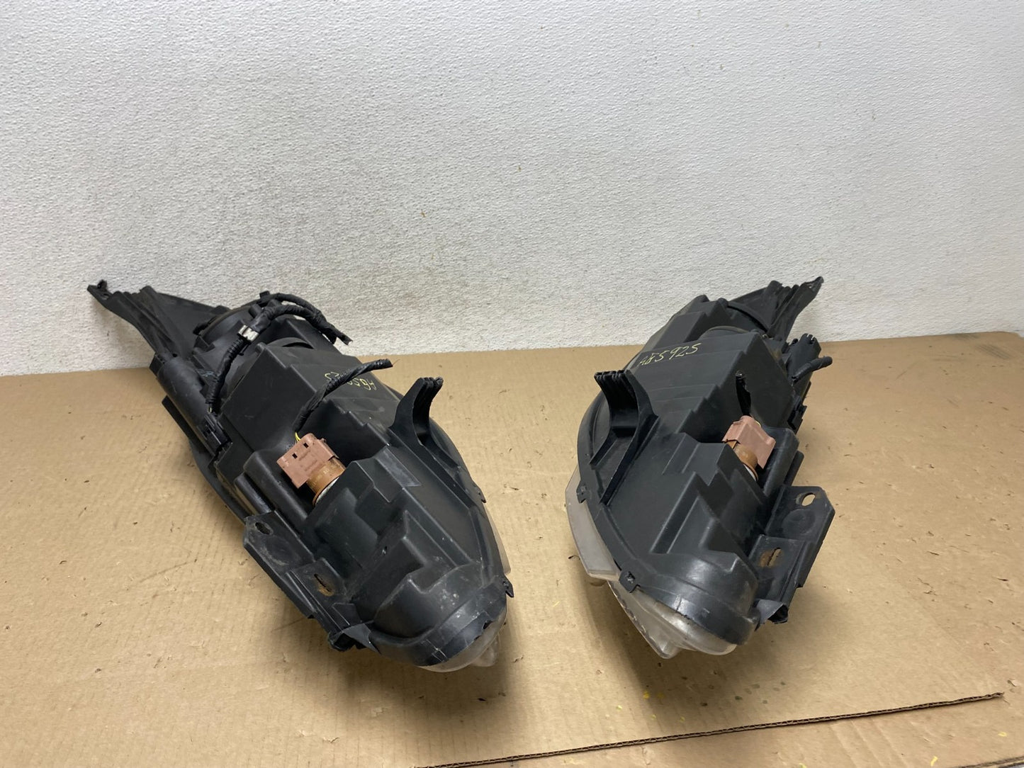 2011 2012 2013 Ford Fiesta Left+Right Halogen Headlights AG5925 DW11