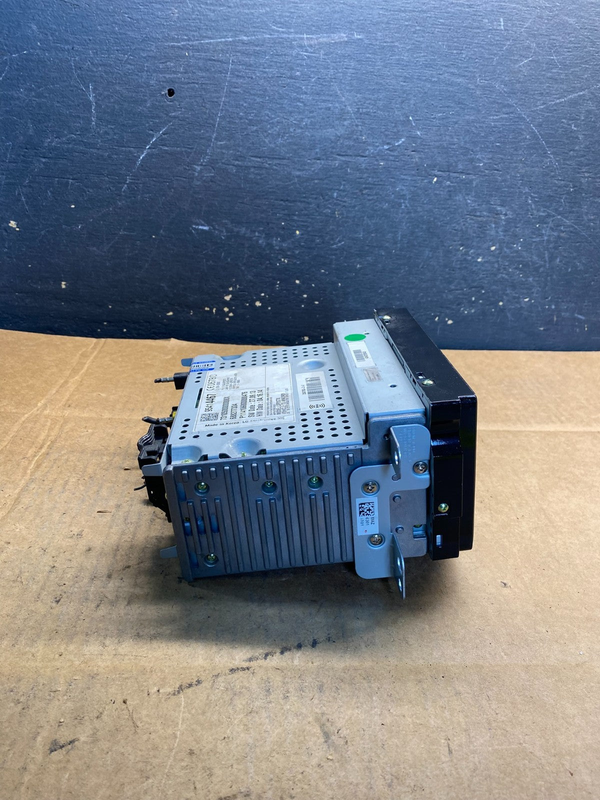 2013 2016 Chevy Sonic Radio Receiver Display Screen AM FM MP3 AB3708 DG2