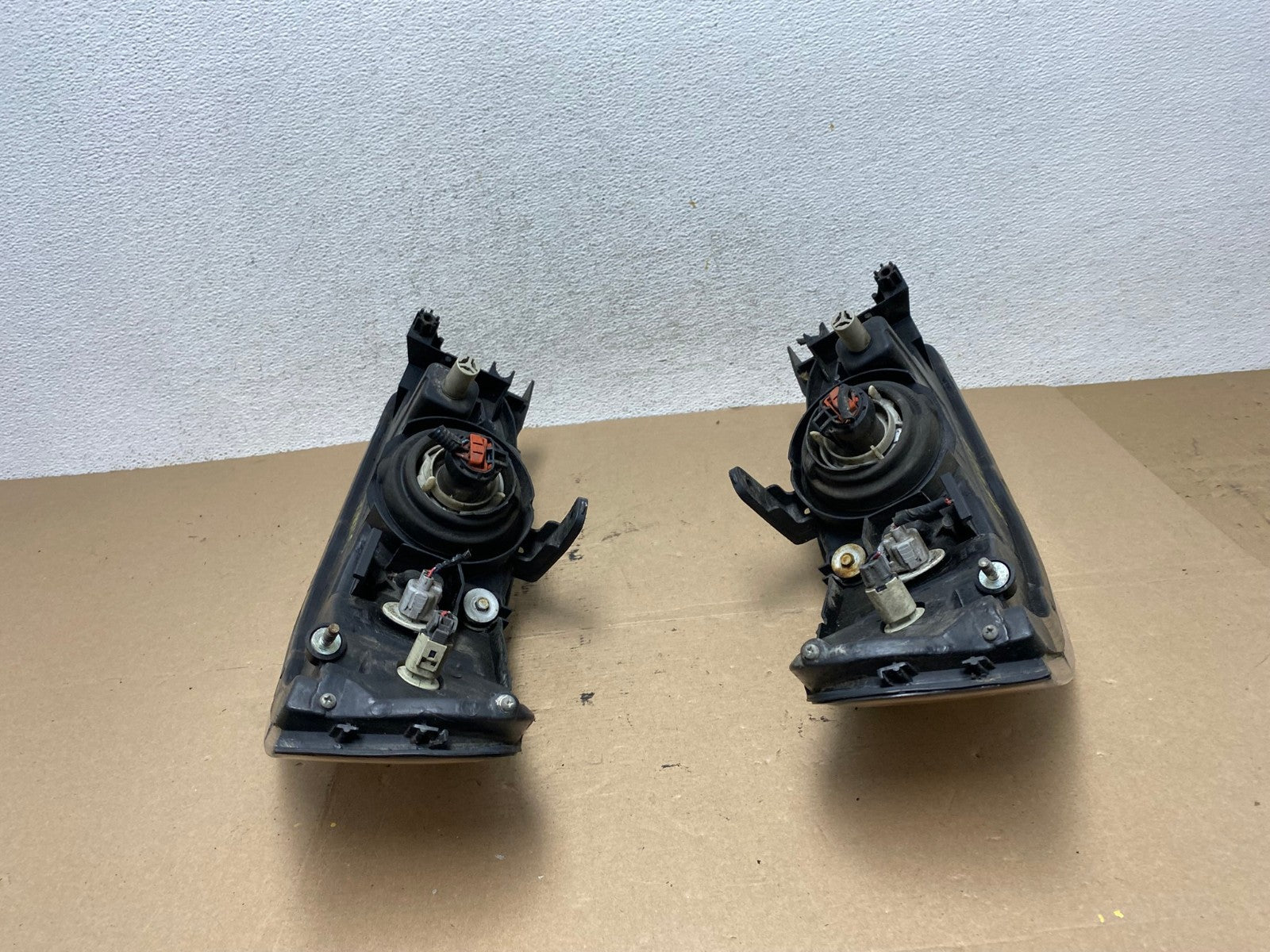 Sedan 2000 2001 Nissan Altima Headlights Left+Right AF4418 LK8