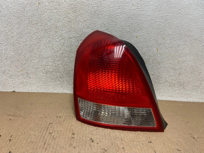 2001-2003 Sedan Hyundai Elantra Left Driver Lh Side Tail Light AH5939 LK0