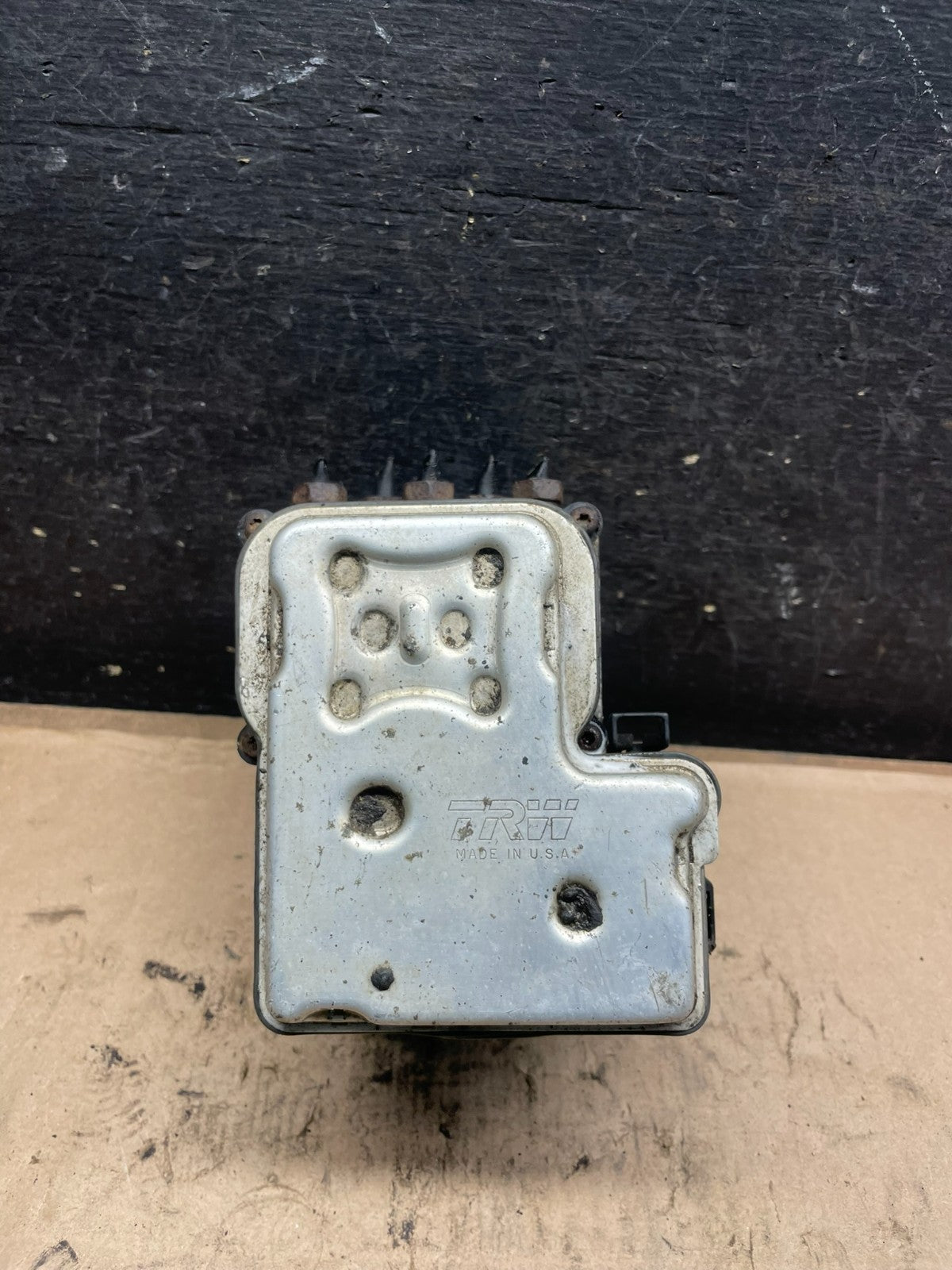 2004-2006 Chevrolet Express ABS Pump Control 13567115 Module S8434 DG0