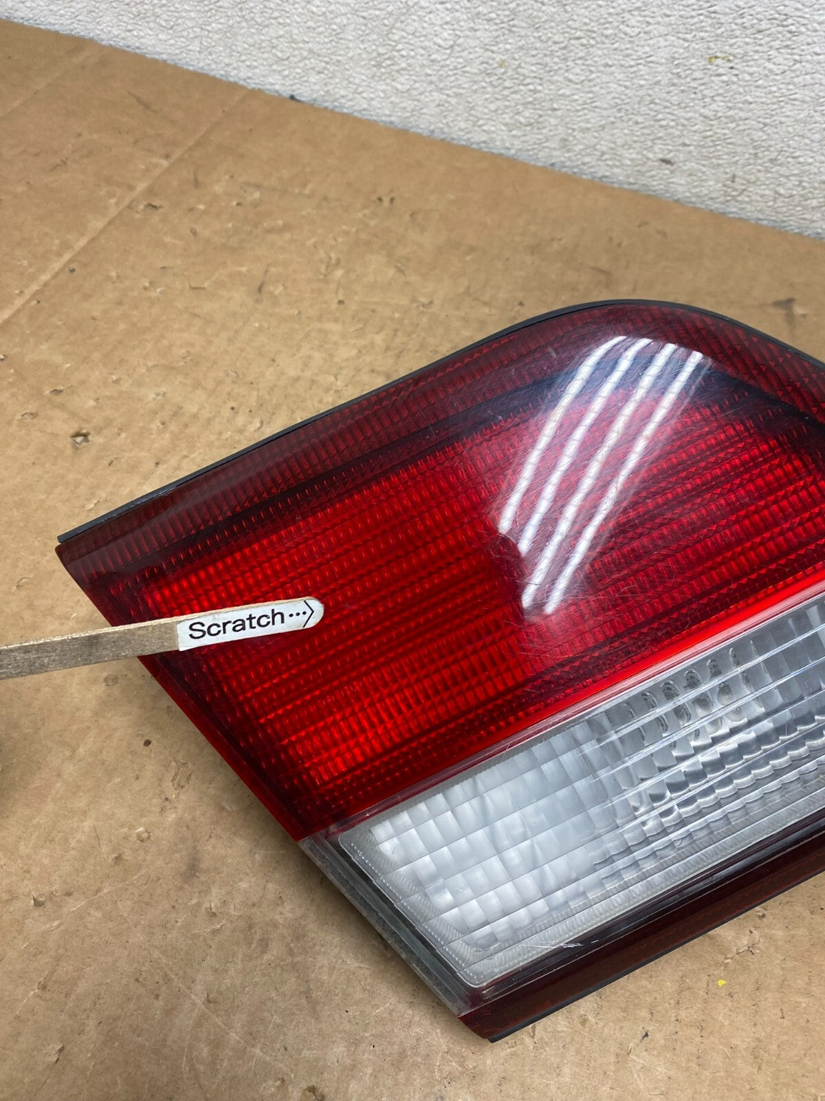 1997 1998 1999 Nissan Maxima Left Driver LH Inner Tail Light I0425 DG13