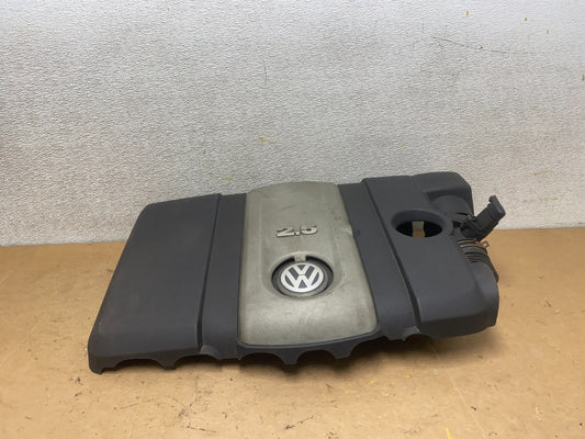 2005 to 2008 Volkswagen Jetta 2.5L Passat Jetta Engine Cover 07k129601 X5596 DG0