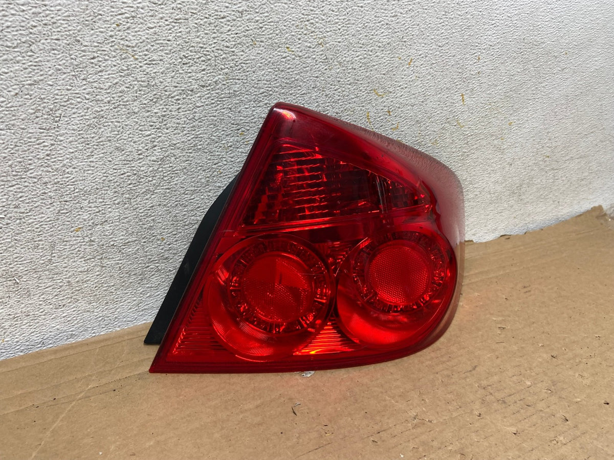 2005 to 2006 Infiniti G35 Right Passenger Side Tail Light AH8375 LK1