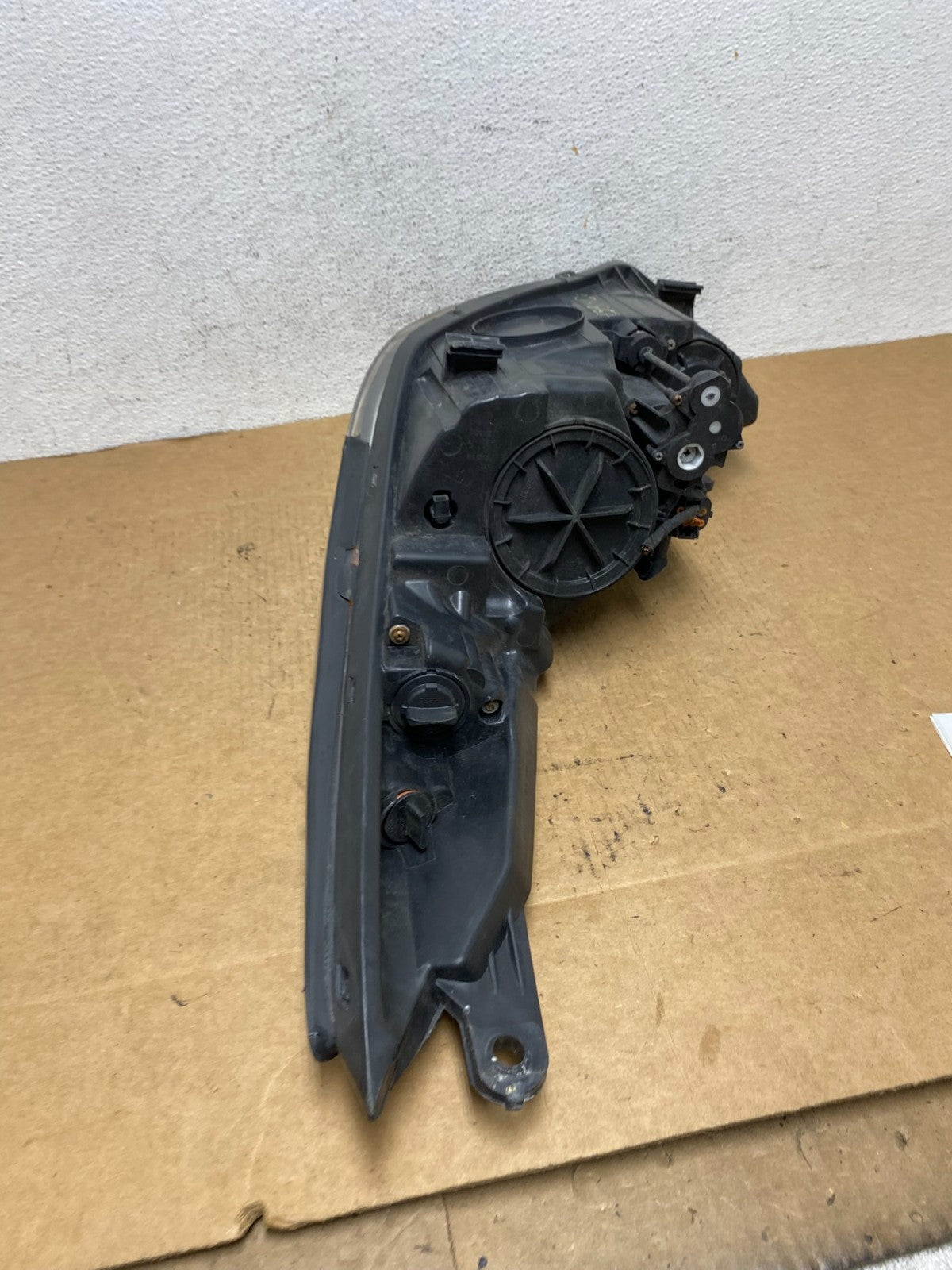 2014 2015 2016 Hyundai Elantra Right Passenger RH Side Headlight TYC AD4667 DW7