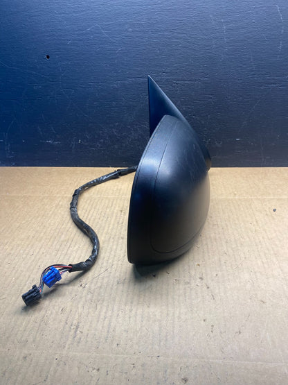 2003 - 2006 Chevrolet Silverado Suburban Right Turn Signal Door Mirror AC4197 DW4