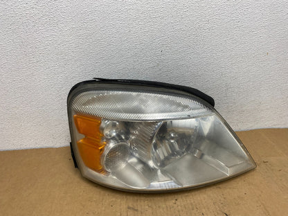 2004 - 2007 Ford Freestar Right Passenger RH Side Headlight Halogen AC8472 DW0