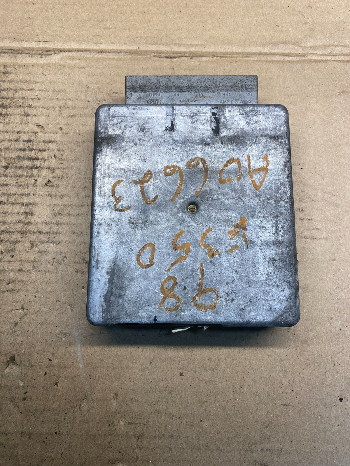 1998 1999 Ford E350 Van 5.4L Engine Control Module Unit ECU AB7362 DG0