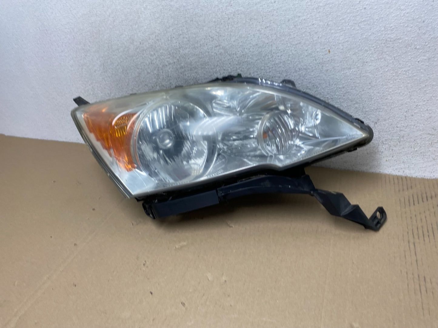 2007 to 2011 Honda CR-V Crv Right Passenger Side Headlight Halogen AG6817 DW1