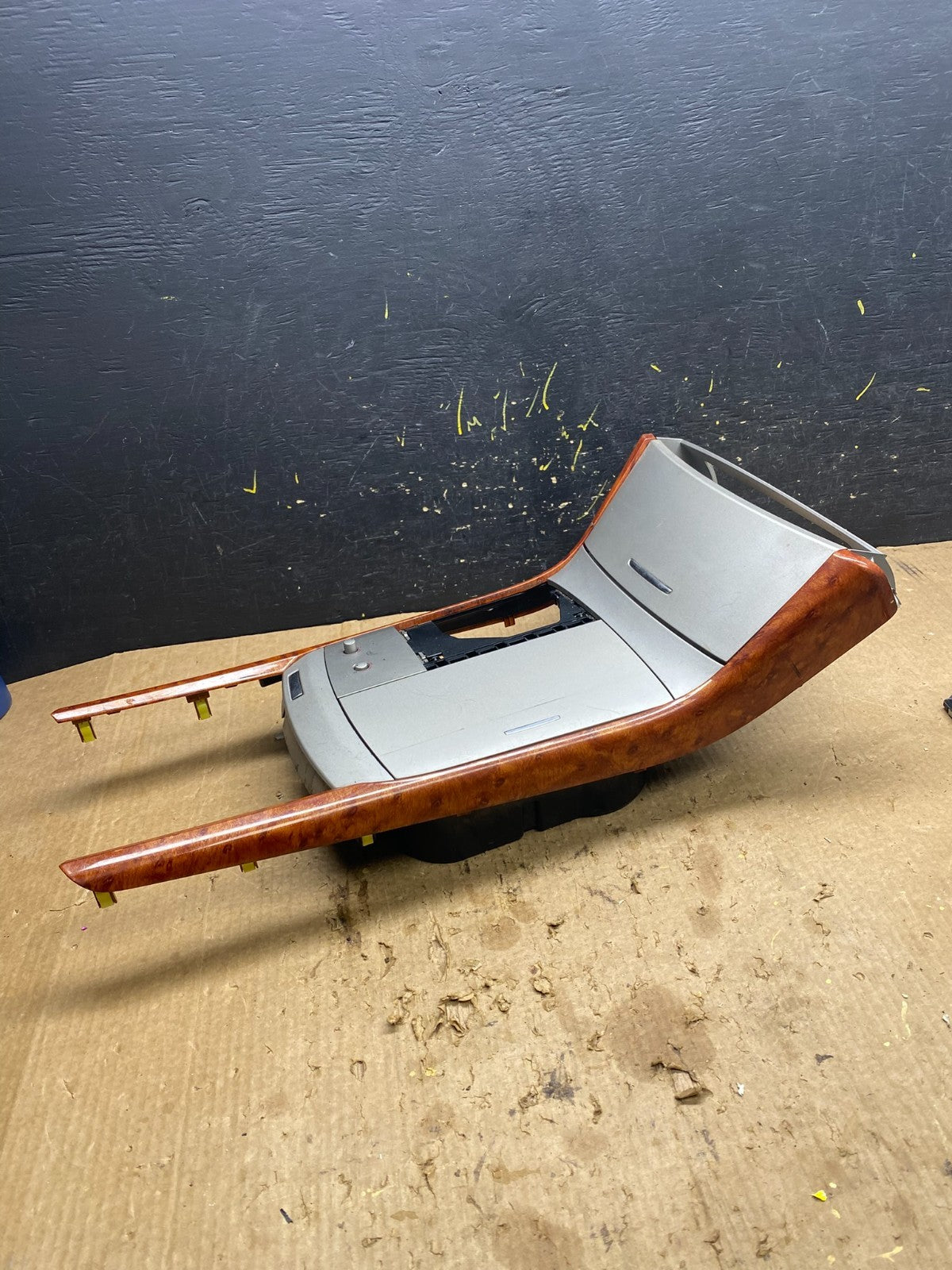 2005-2012 Toyota Avalon Floor Center Console Shifter Trim Bezel Cuphold AC91753