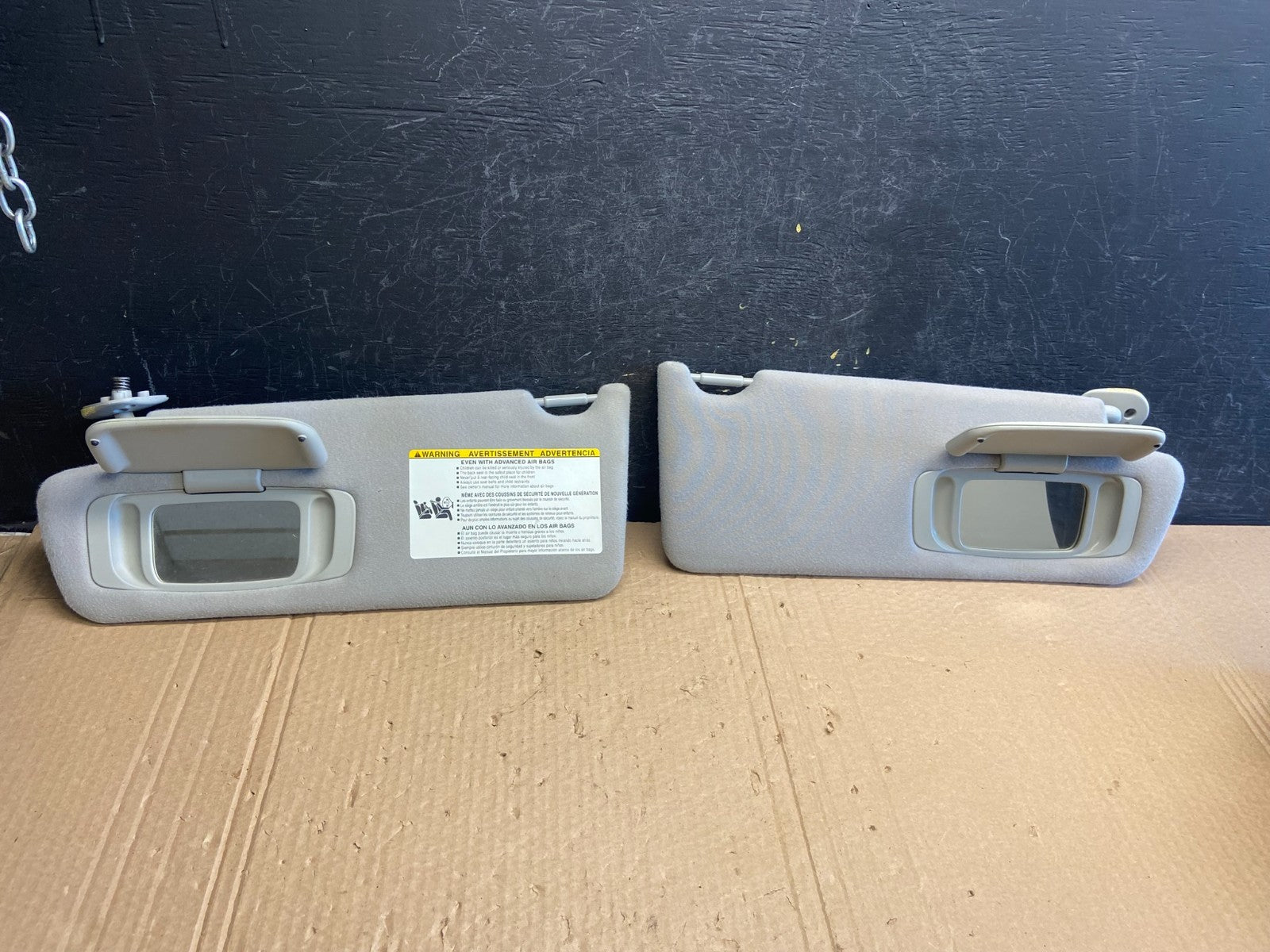 2007 to 2013 Toyota Tundra Right+Left Sun Visors AF62952
