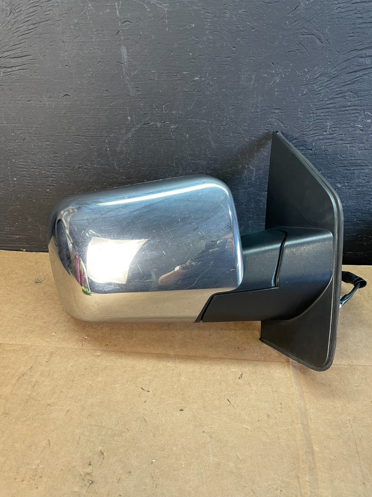 2004 to 2015 Nissan Armada Right Passenger Heated Door Mirror AE0943 DW0
