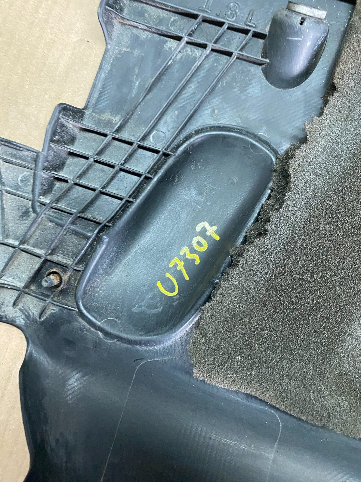 2007 to 2012 Nissan Versa Engine Motor Cover u7307 DG9