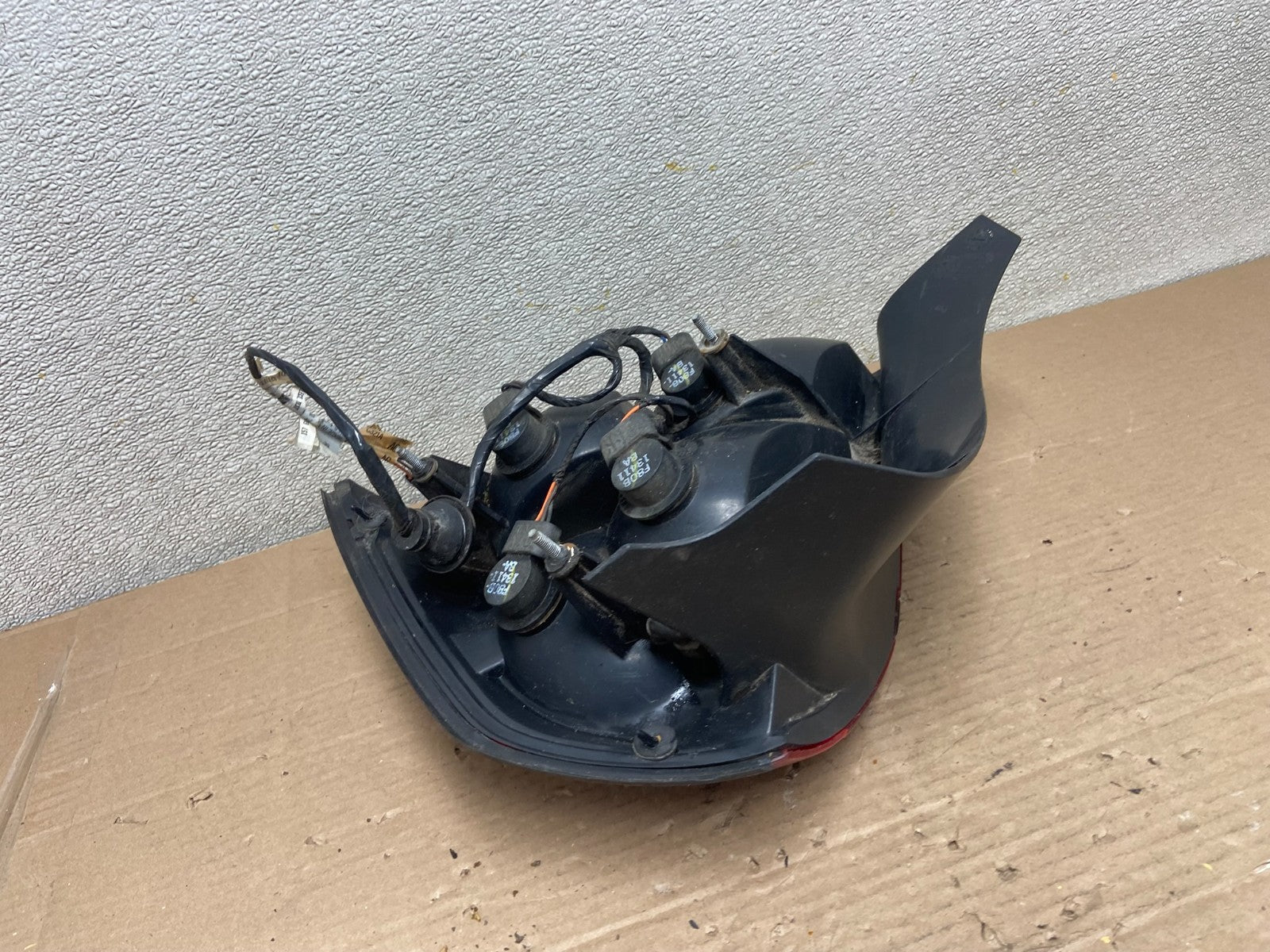 1998 - 2002 Mercury Grand Marquis Left Driver Lh Side Tail Light Oem AA9329 LK4