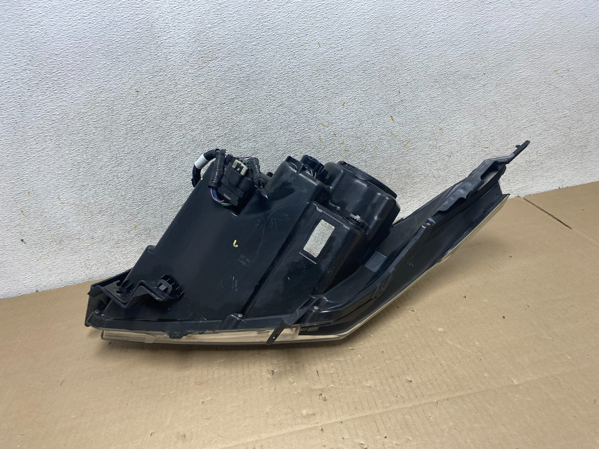 Halogen 2010 to 2016 Cadillac SRX Left Driver LH Side Headlight AI2168 DW4