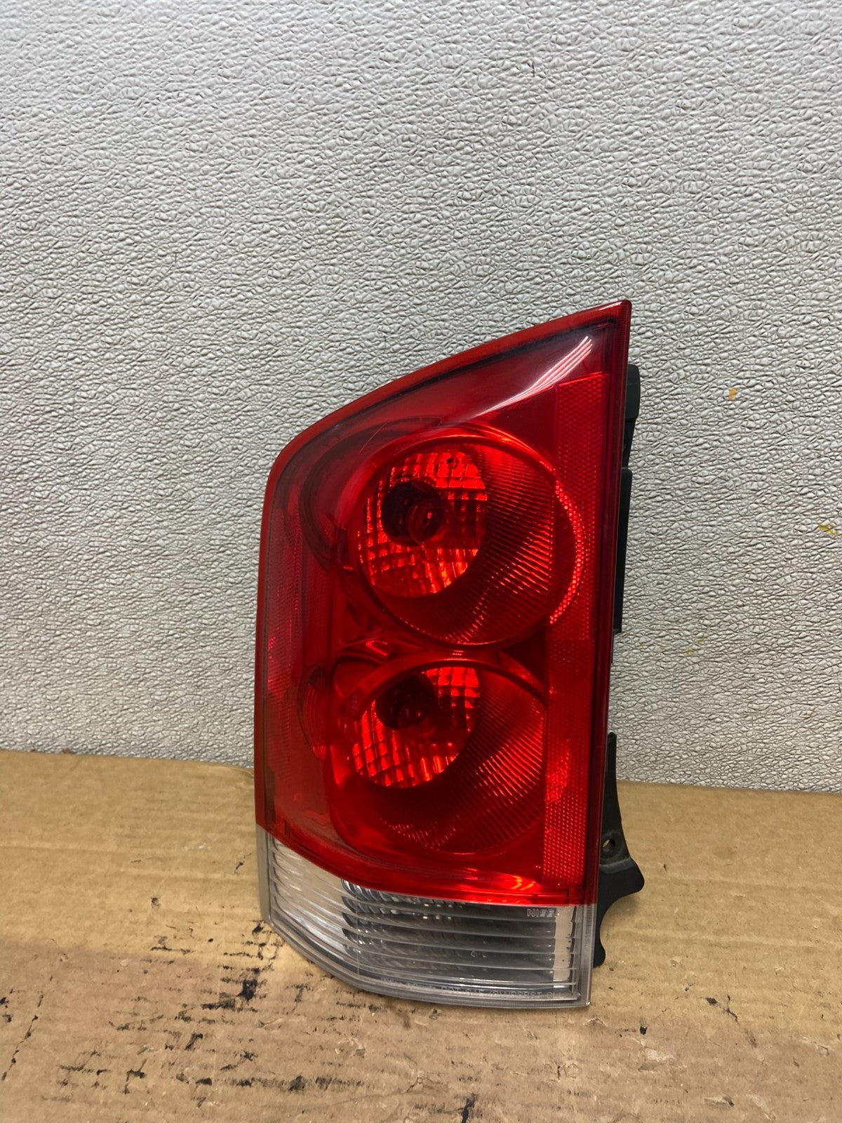 2005 to 2015 Nissan Armada Left Driver Lh Side Tail Light AB5308 LK0