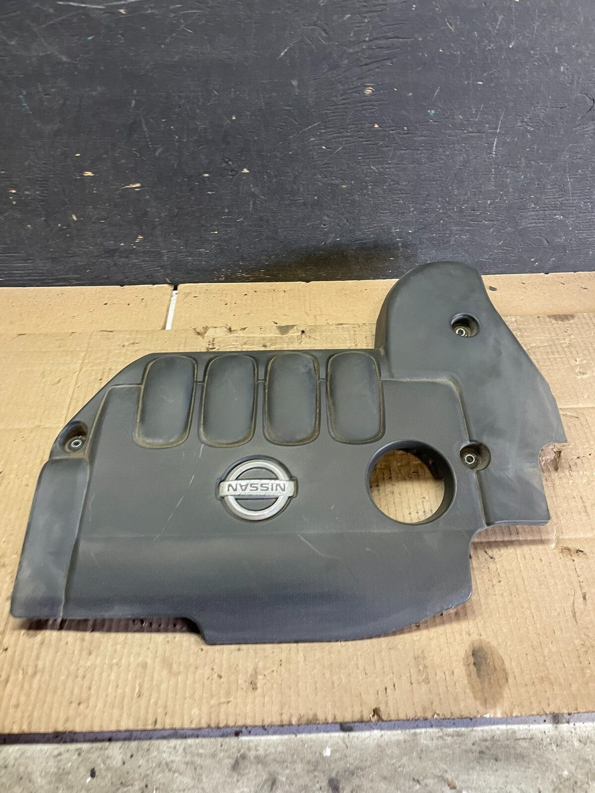 2007 to 2013 Nissan Altima 2.5 L Engine Cover M2732 DG1