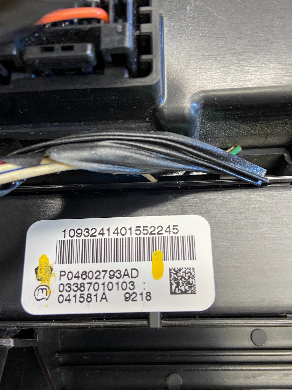 2008 to 2010 Jeep Grand Cherokee Center A/C Heater Climate Control AD2116 DG5
