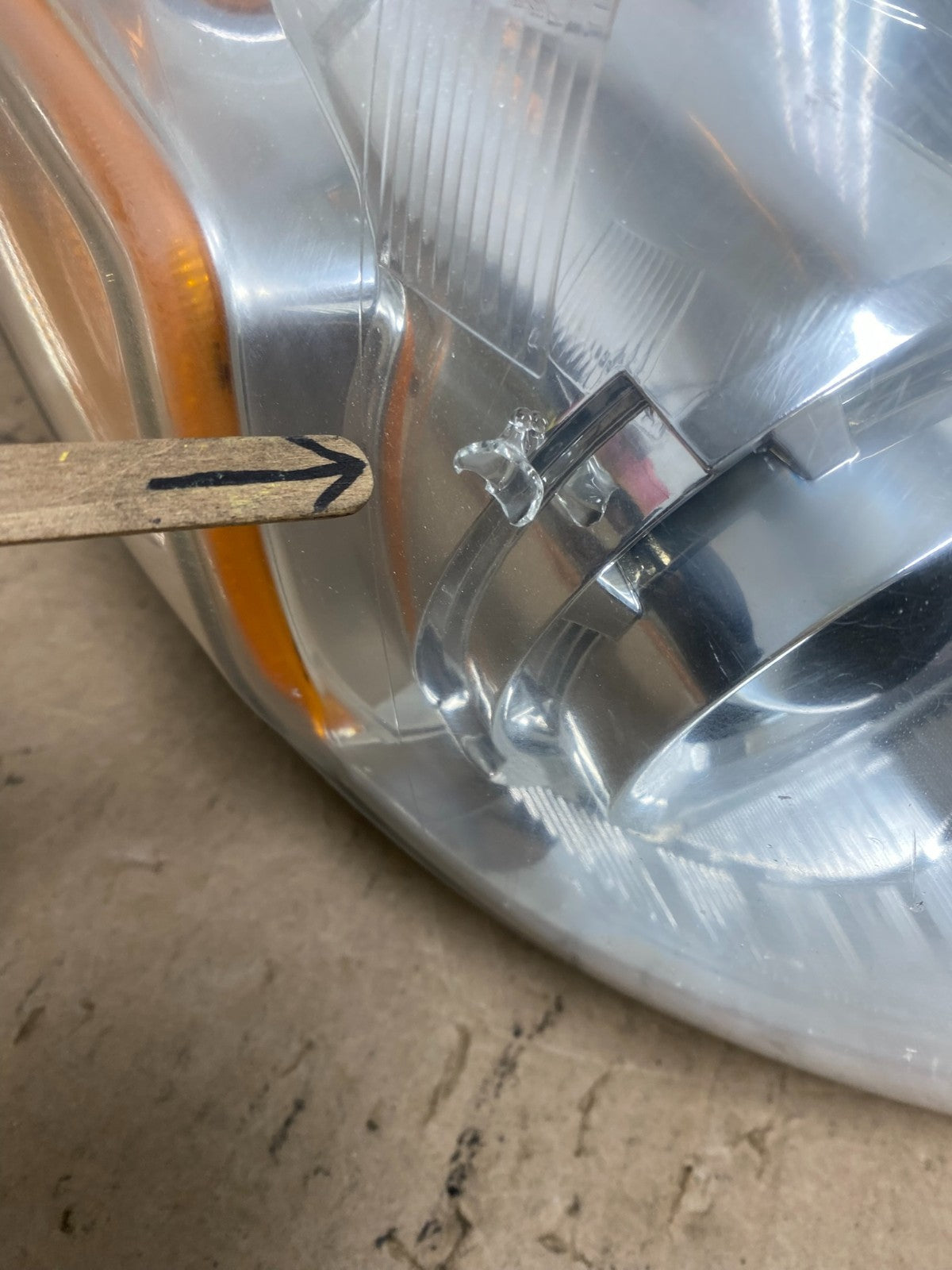 2010-2012 Subaru Legacy Outback Right Passenger Headlight AE6126 DW4
