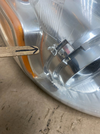 2010-2012 Subaru Legacy Outback Right Passenger Headlight AE6126 DW4