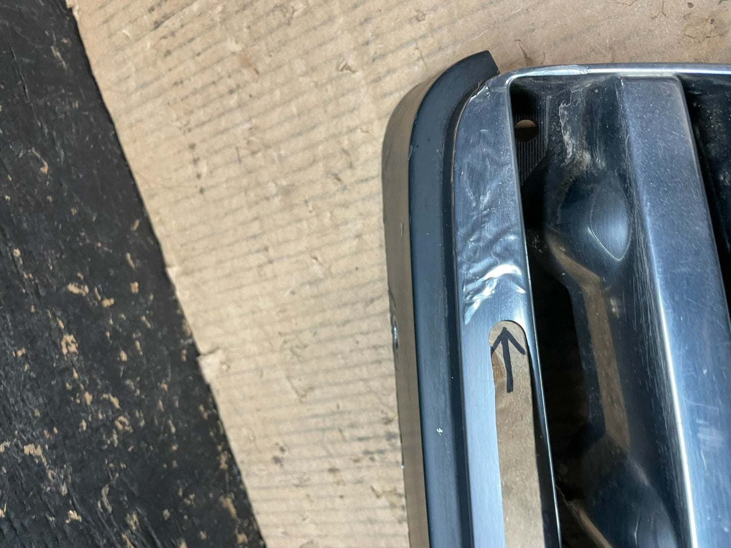 2006 2007 2008 Infiniti Fx35 Front Upper Grill Grille W/ Emblem OEM Y6522 DG3