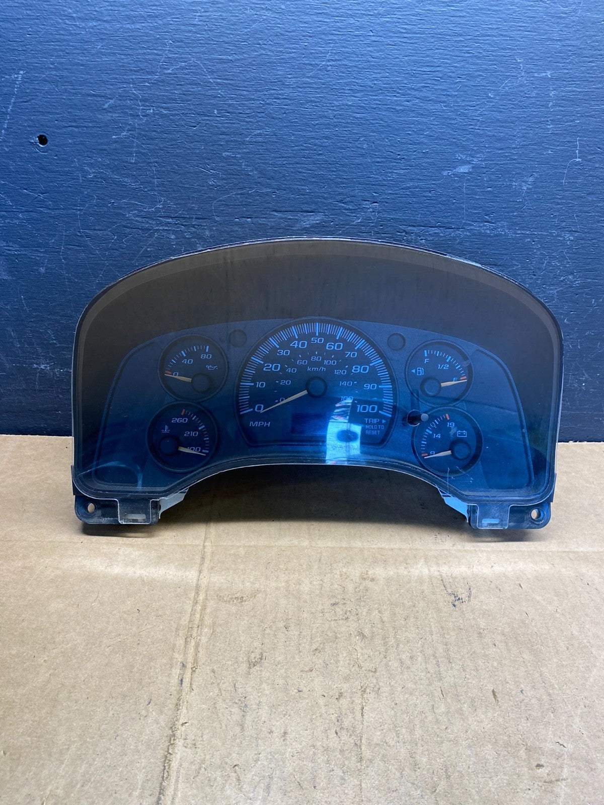 2004 to 2007 Chevrolet Express Speedometer Cluster Gauge AD4832 DG0