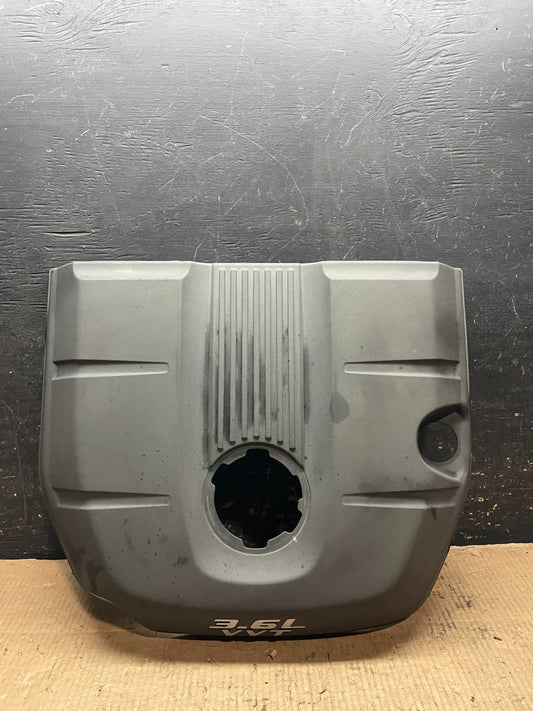 2012 to 2014 Jeep Grand Cherokee 3.6L Engine Cover OEM y6574 DG0