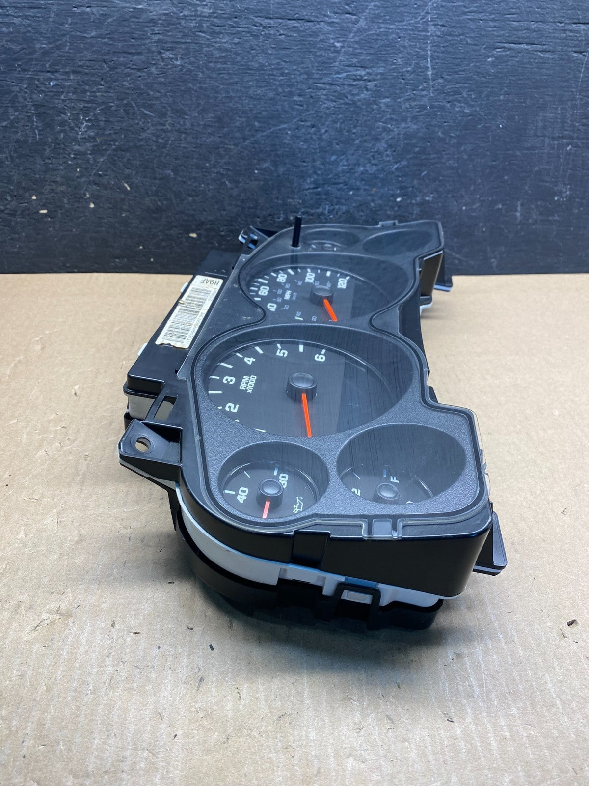 2007 to 2013 Chevrolet Silverado Suburban Cluster Gauge Speedometer AG1846 DG1