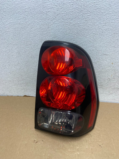 2002 to 2009 Chevrolet Trailblazer Right Passenger Rh Tail Light AF7298 DW0
