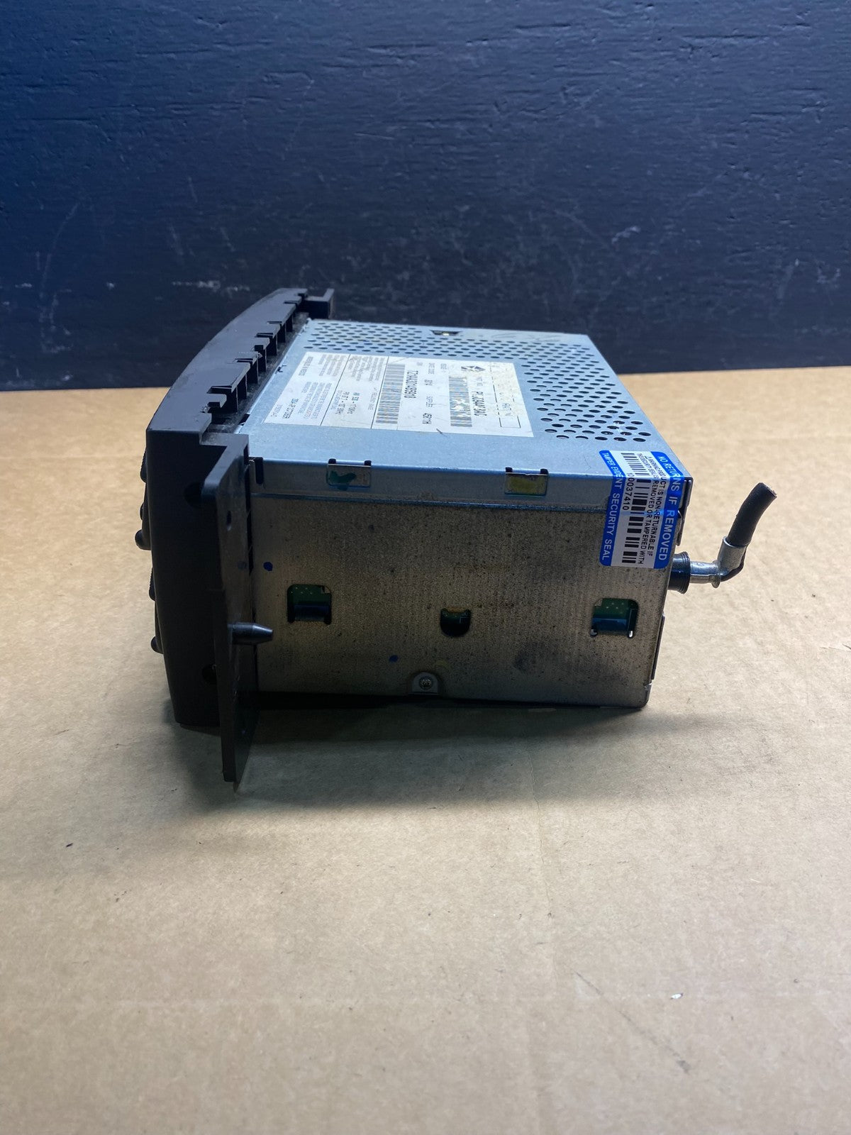 2004-2008 Chrysler Pacifica Radio Receiver Player Changer p05094468ac  AC2728 DG1