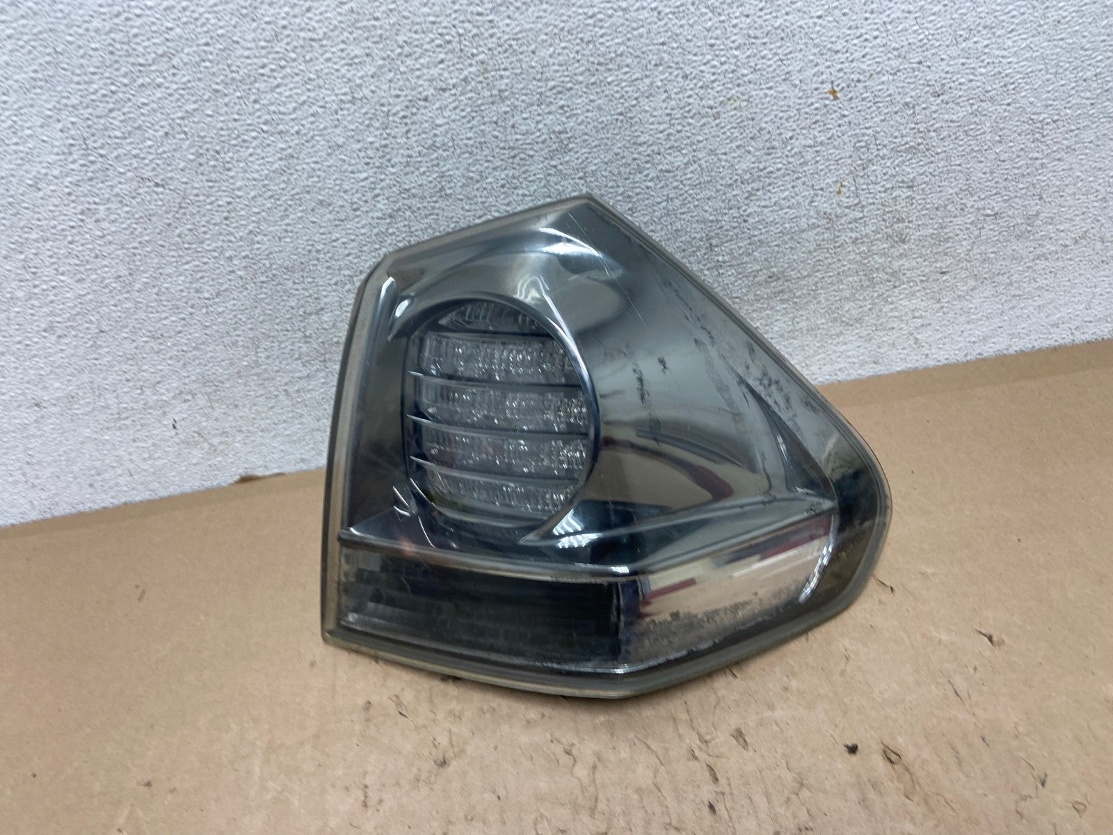 2006 to 2007 Lexus RX400H Right Passenger RH Side Tail Light AG6799 LK0