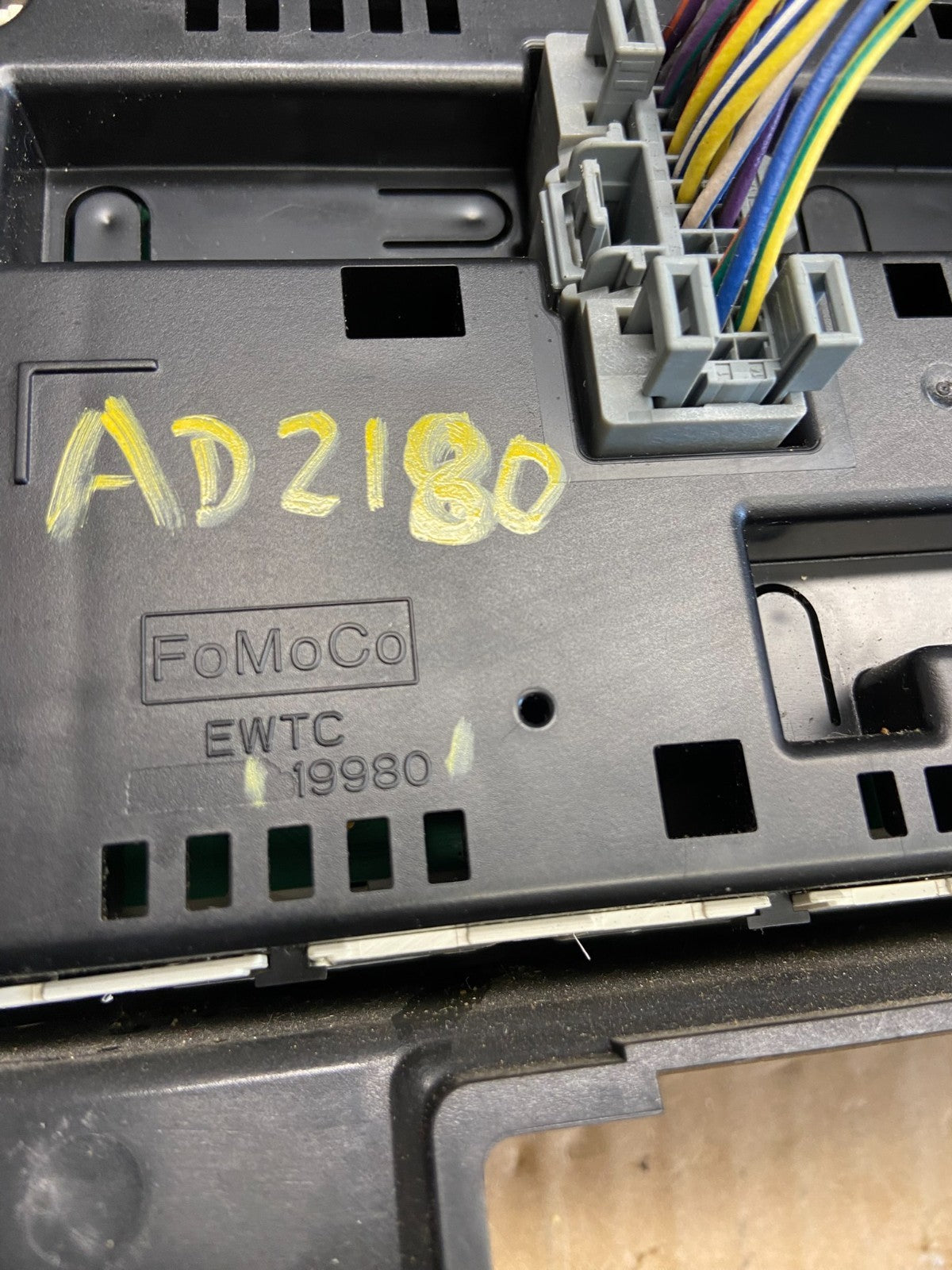 2010 2011 Ford F150 Climate Control A/C Heater Panel Radio Bezel ad2180 DG6