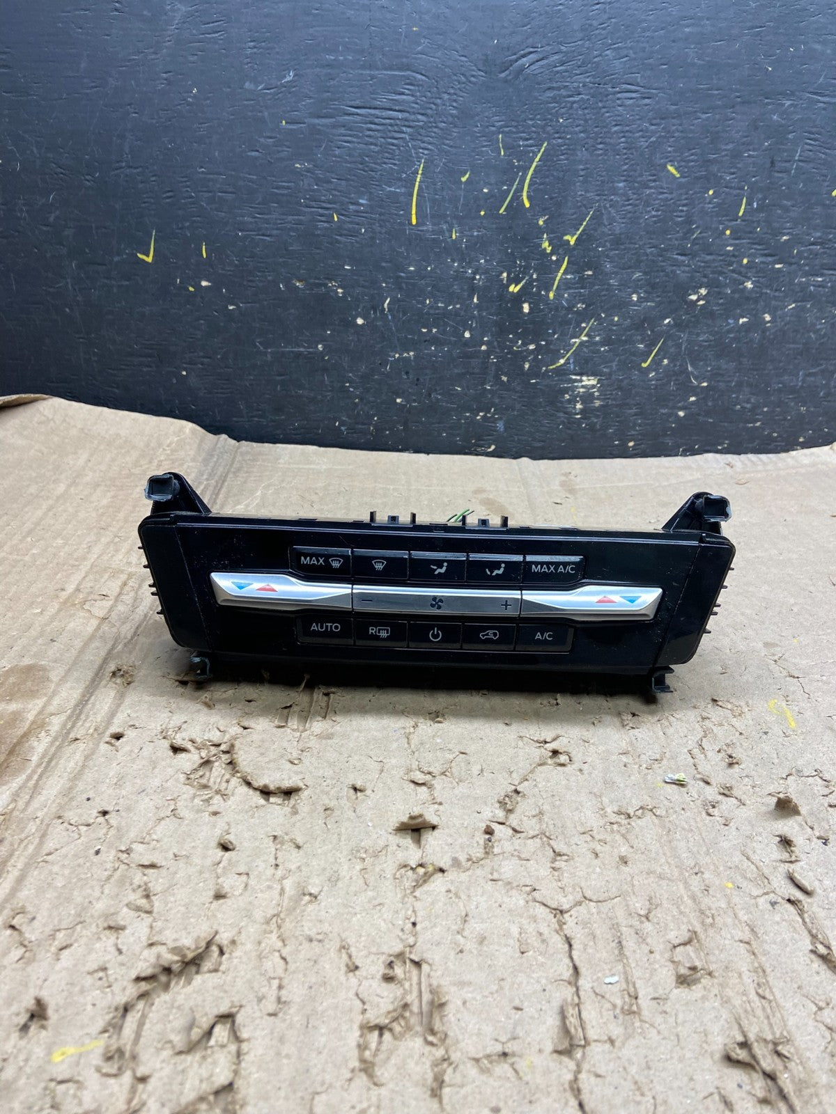 2020 to 2023 Ford Explorer A/C Heater Climate Control Panel X6332 DG0
