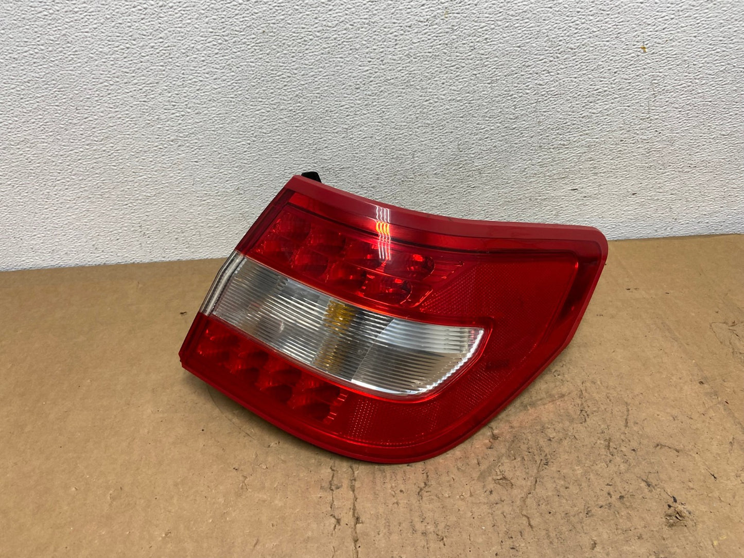 2007 to 2009 Lincoln MKZ Zephyr Right Passenger RH Side Tail Light AD0609 LK0