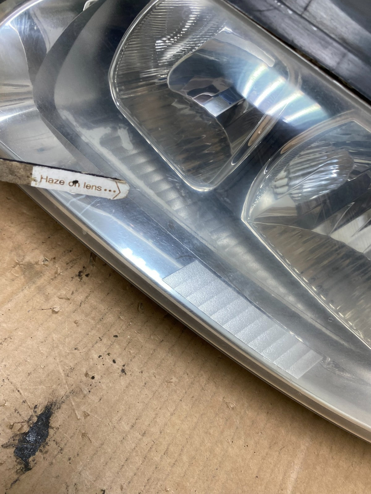 2005 to 2007 Volvo XC70 V70 Left Halogen Driver Side Headlight AI8819 DW4
